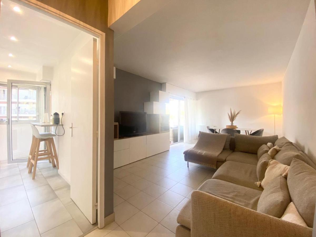 Apartment Antibes City-Center & Port Екстериор снимка